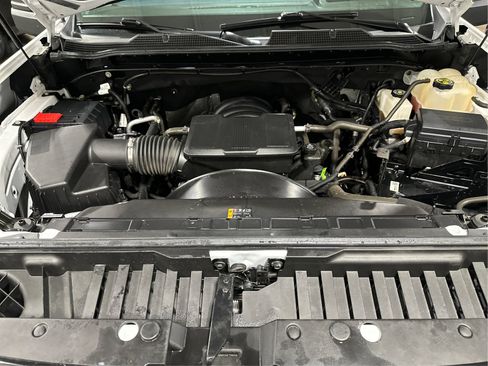 Used 2024 Chevrolet Silverado 3500 High Country w/ Technology Package AWD/4WD image 23