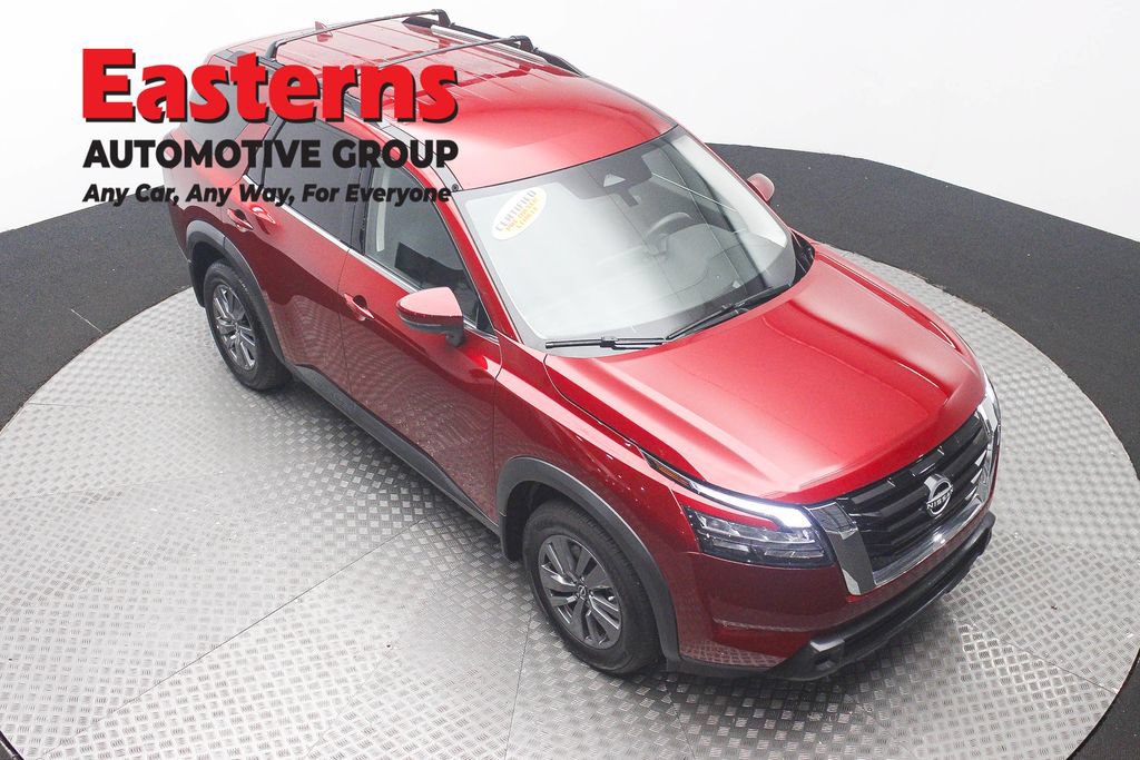 Used 2024 Nissan Pathfinder SV AWD/4WD image 4