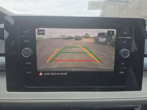 New 2025 Volkswagen Taos SEL image 11