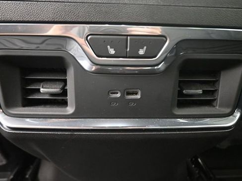 Used 2025 GMC Sierra 1500 Denali w/ Denali Reserve Package AWD/4WD image 28