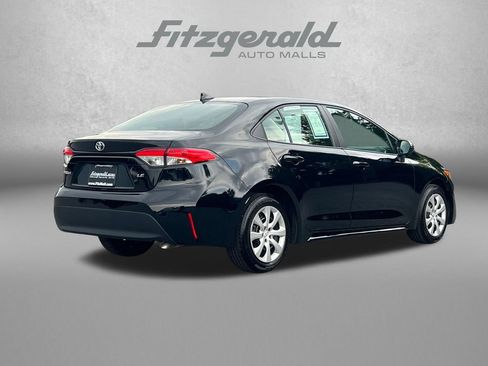 Used 2025 Toyota Corolla LE FWD image 8