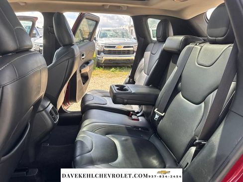Used 2017 Jeep Cherokee High Altitude AWD/4WD image 42
