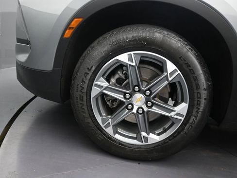 Used 2024 Chevrolet Blazer LT FWD image 13