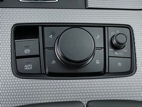 Certified 2025 MAZDA CX-70 Plug-In Hybrid w/ Premium Plus AWD/4WD image 30