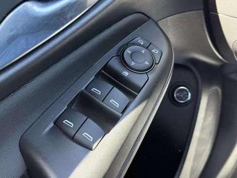Used 2024 Buick Envista Preferred w/ Convenience I Package FWD image 16
