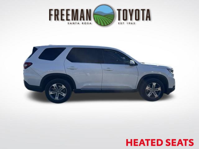 Used 2024 Honda Pilot EX-L image 3