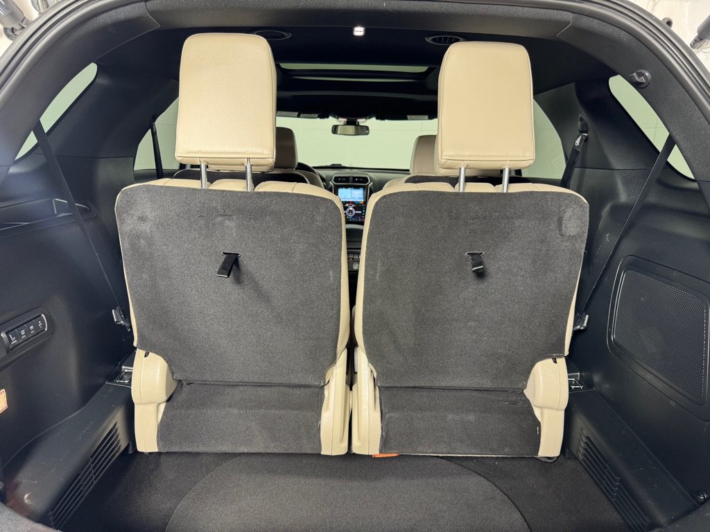 Used 2018 Ford Explorer Limited w/ Equipment Group 301A FWD image 26