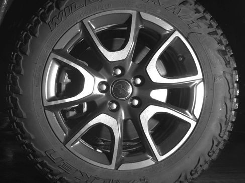 Used 2025 Jeep Compass Trailhawk AWD/4WD image 15
