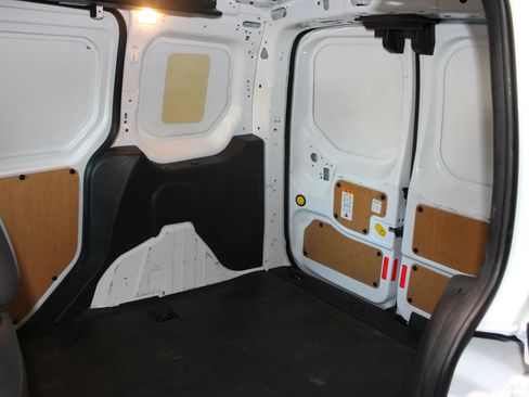 Used 2017 Ford Transit Connect XL FWD image 23