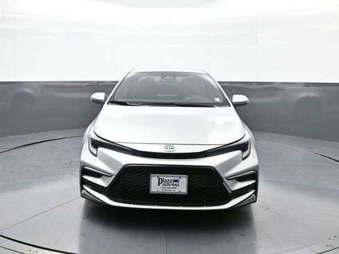 Certified 2023 Toyota Corolla SE image 2