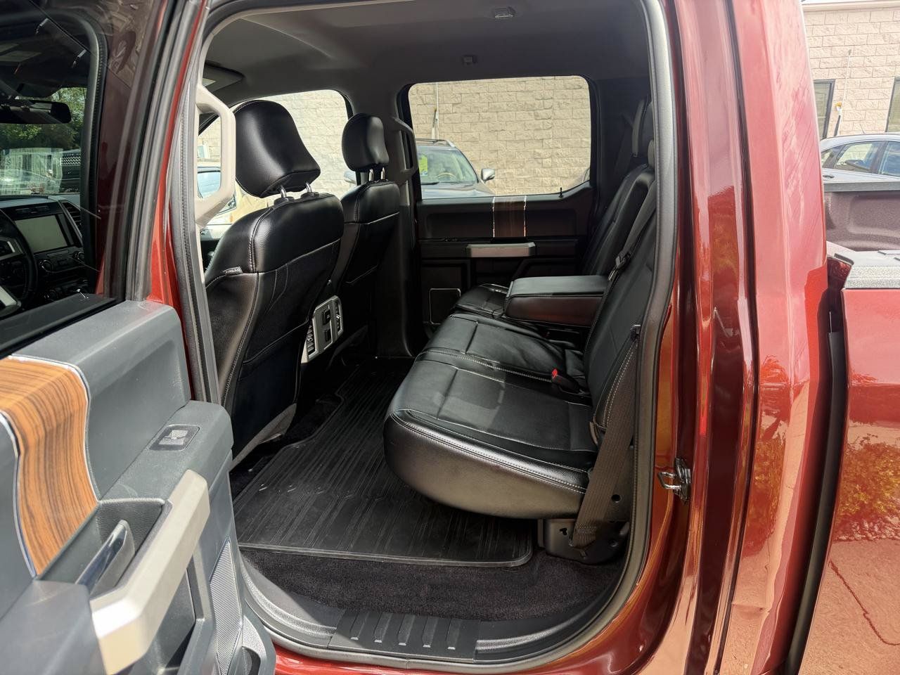 Used 2015 Ford F150 Lariat AWD/4WD image 6