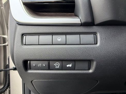 New 2026 Nissan Rogue Platinum image 19