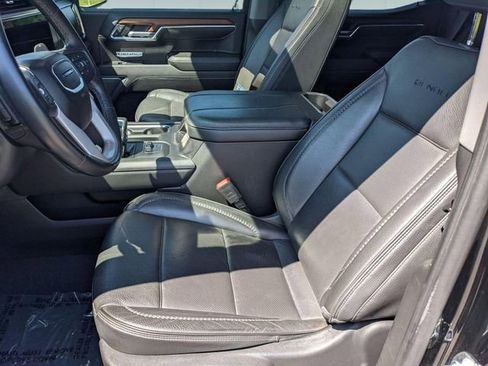 Used 2023 GMC Sierra 1500 Denali w/ Denali Reserve Package AWD/4WD image 12