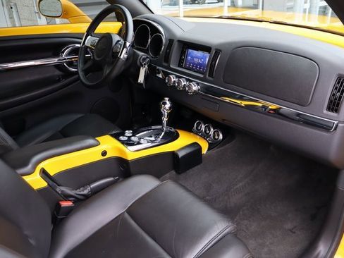 Used 2006 Chevrolet SSR w/ Preferred Equipment Group image 27