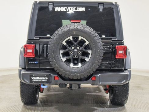 Used 2024 Jeep Wrangler Unlimited Rubicon 4xe AWD/4WD image 13