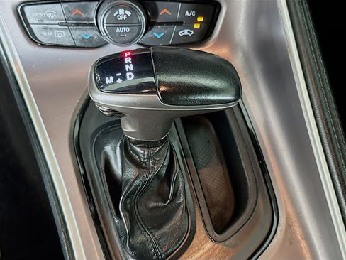 Used 2022 Dodge Challenger R/T image 19