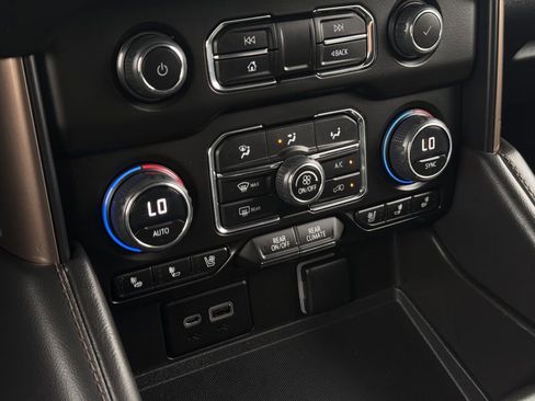 Used 2023 Chevrolet Tahoe High Country image 20