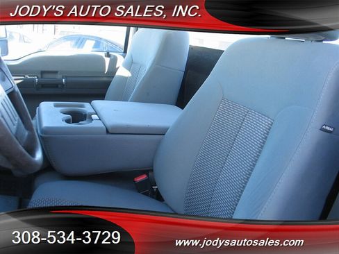 Used 2012 Ford F250 XL w/ PWR Equipment Group image 5