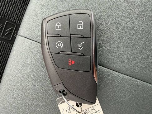 New 2027 GMC Terrain AT4 w/ Convenience Package III AWD/4WD image 31