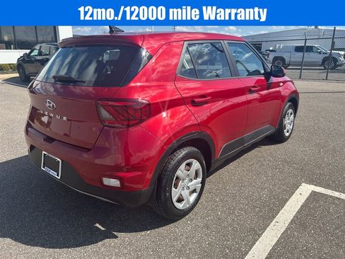 Used 2020 Hyundai Venue SE image 8