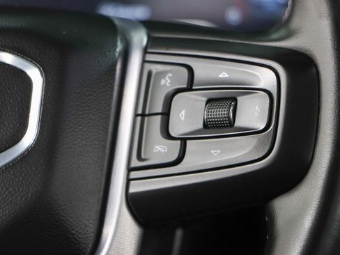 Used 2023 GMC Yukon SLT image 15