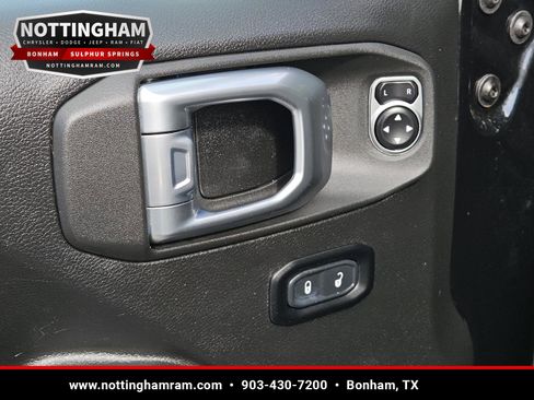 Used 2024 Jeep Wrangler Unlimited Rubicon AWD/4WD image 26