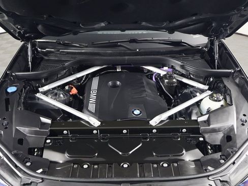 Used 2026 BMW X5 sDrive40i w/ Climate Comfort Package image 15