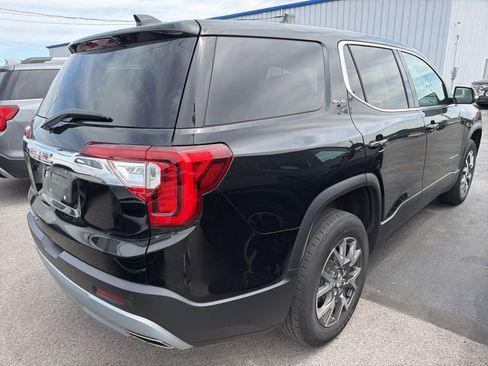 Used 2023 GMC Acadia SLE FWD image 4