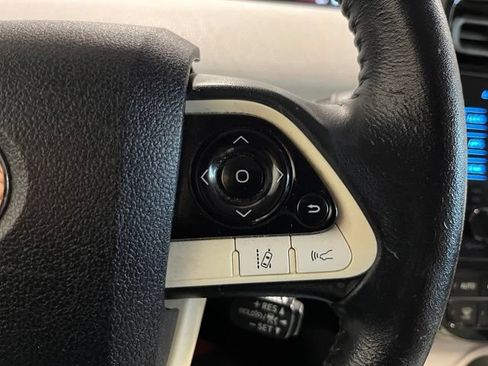Used 2016 Toyota Prius Three Touring FWD image 23