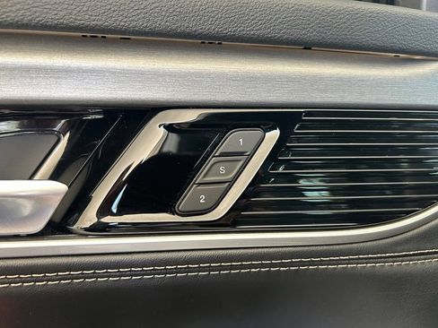 Used 2025 Jeep Wagoneer Series II AWD/4WD image 40