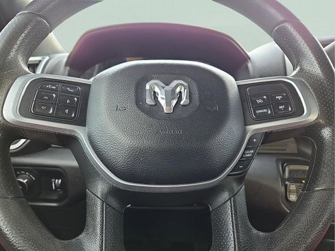 Used 2022 RAM 2500 Big Horn image 24