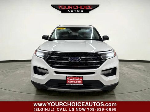 Used 2020 Ford Explorer XLT w/ Equipment Group 202A AWD/4WD image 12