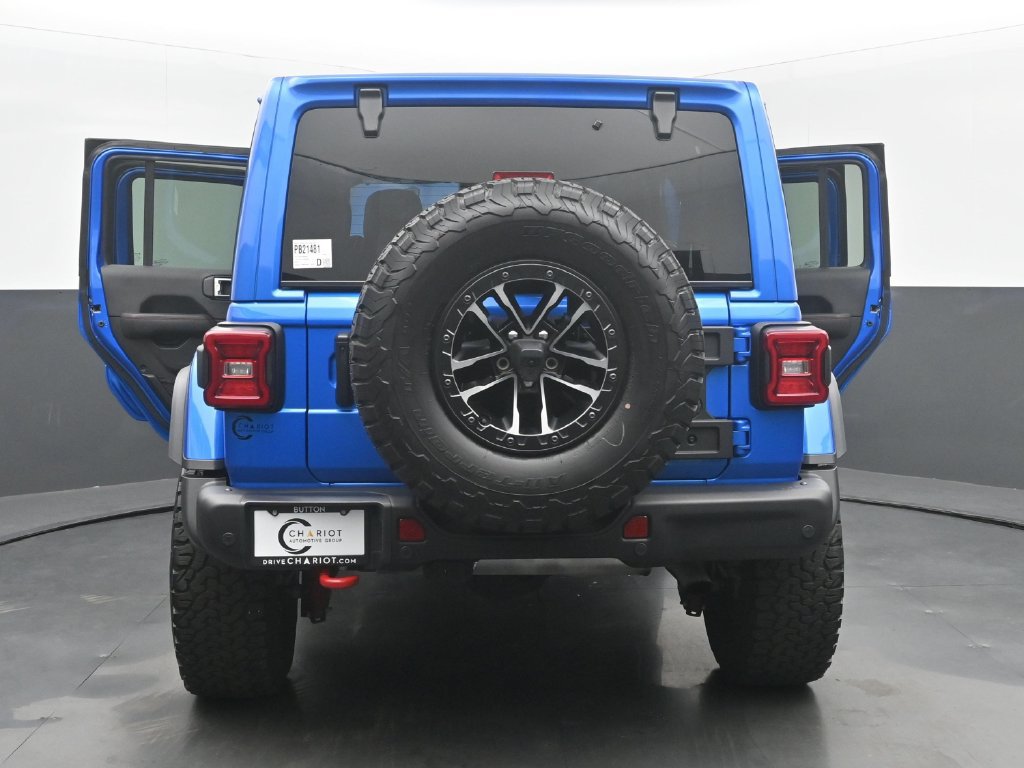Used 2025 Jeep Wrangler Unlimited Rubicon AWD/4WD image 57