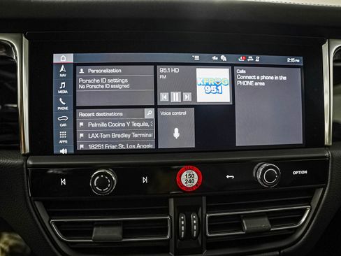 Certified 2026 Porsche Macan AWD/4WD image 22