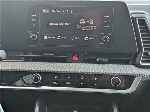 Used 2023 Kia Sportage LX image 14