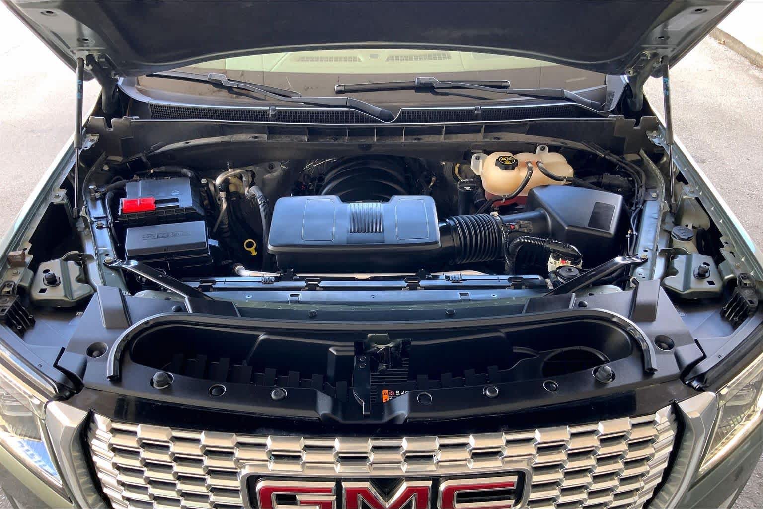 Used 2023 GMC Yukon Denali AWD/4WD image 30