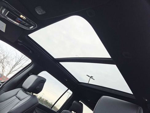 New 2026 Jeep Grand Wagoneer Limited w/ Premium Group II image 9