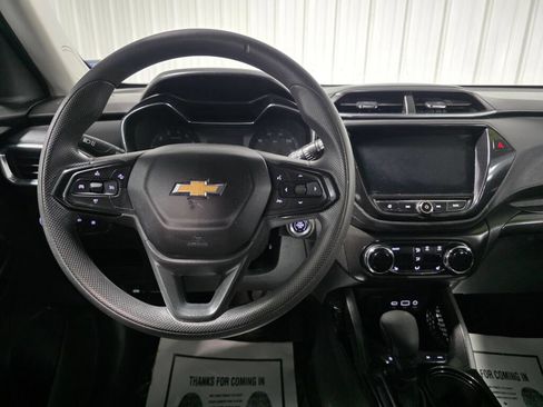 Used 2023 Chevrolet TrailBlazer LT w/ Convenience Package AWD/4WD image 8