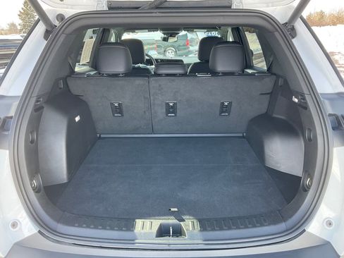 Used 2025 Chevrolet Equinox LT w/ Convenience Package II image 26