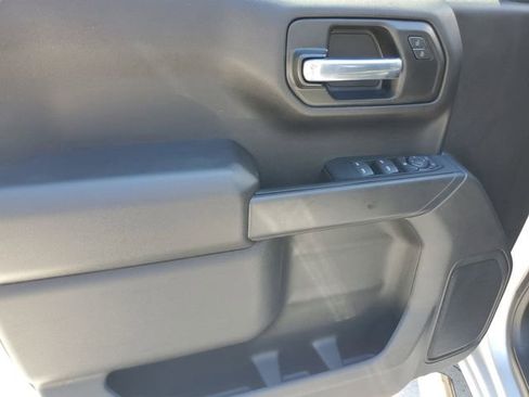 Certified 2022 Chevrolet Silverado 1500 Custom image 17