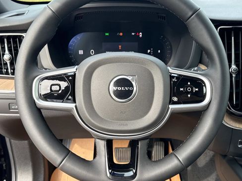 New 2026 Volvo XC60 B5 Plus w/ Climate Package image 26