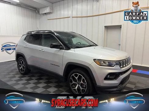 Used 2025 Jeep Compass Limited AWD/4WD image 1