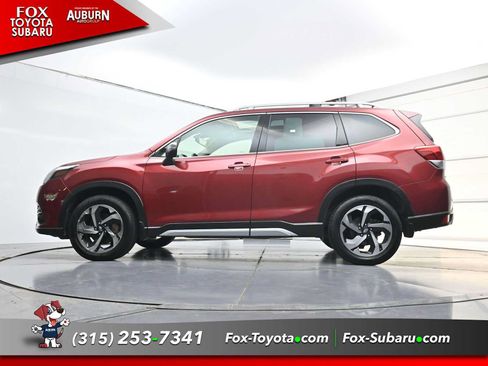 Used 2023 Subaru Forester Touring AWD/4WD image 27