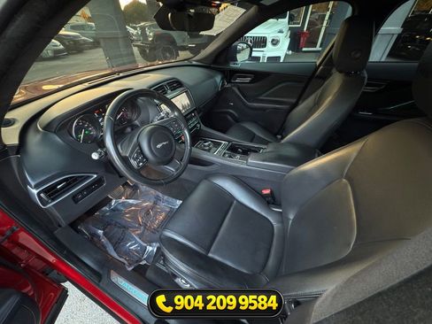 Used 2020 Jaguar F-PACE Premium image 20