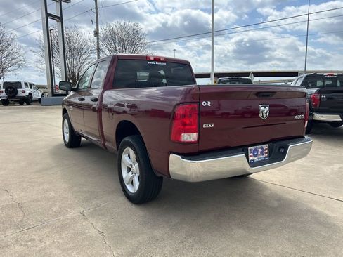 Used 2024 RAM 1500 Classic SLT image 9