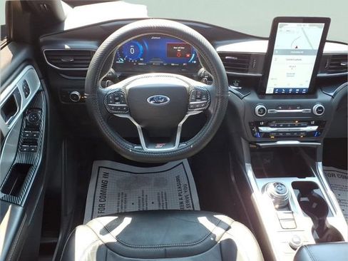 Used 2020 Ford Explorer ST w/ Premium Technology Package AWD/4WD image 5