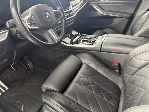 Used 2024 BMW X5 xDrive40i w/ M Sport Package AWD/4WD image 12