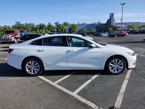 Used 2024 Chevrolet Malibu LT FWD image 18