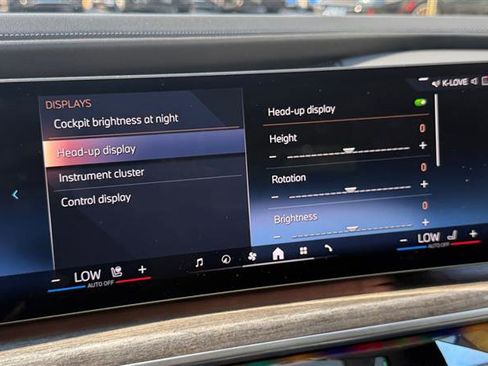 Used 2023 BMW i7 xDrive60 AWD/4WD image 33