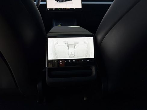 Used 2025 Tesla Model 3 Long Range RWD image 41